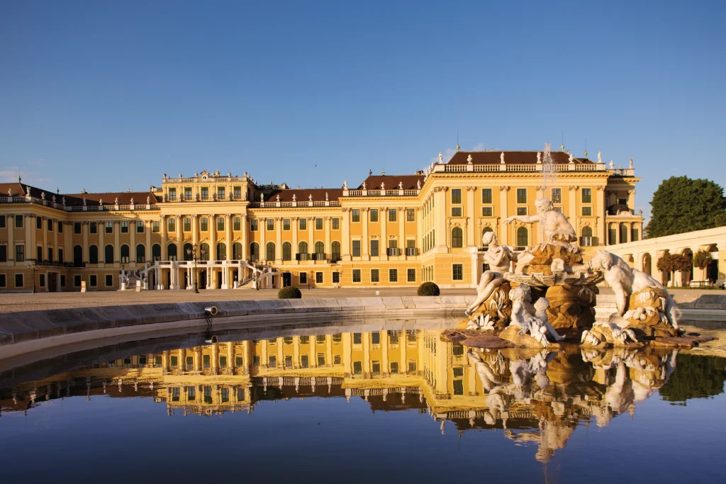 Junior Magazine City Guides Vienna with Kids: A stylish 72-Hour Getaway