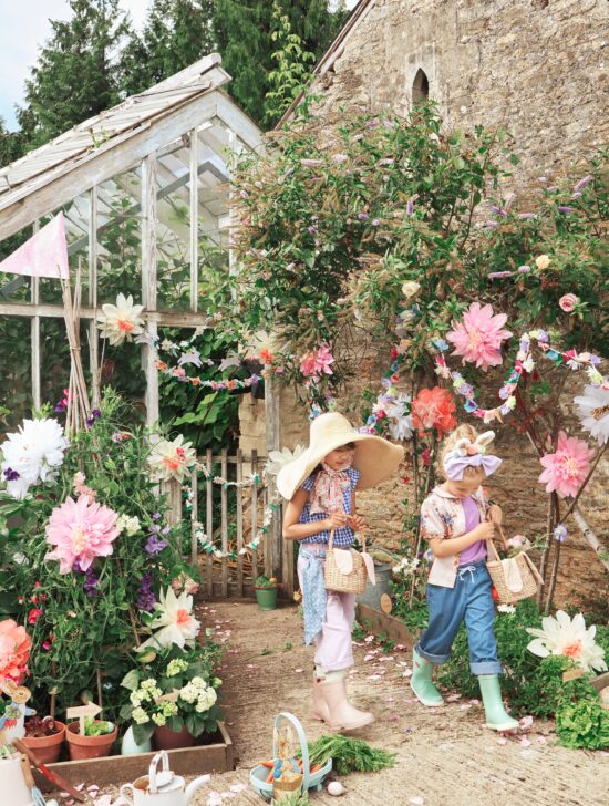 Junior Magazine Entertainment How to organise a successful Easter egg hunt at home