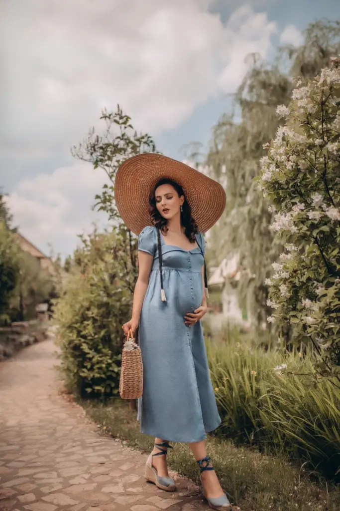 Junior Magazine Maternity First Look: Gaâla Maternity Collection