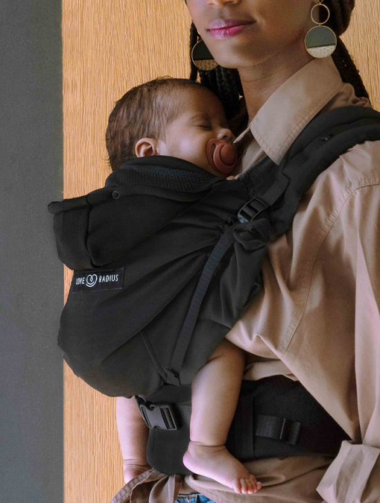 Junior Magazine Travel Awards 2024 Best Baby Carrier / Sling Design | Junior Design Award 2024