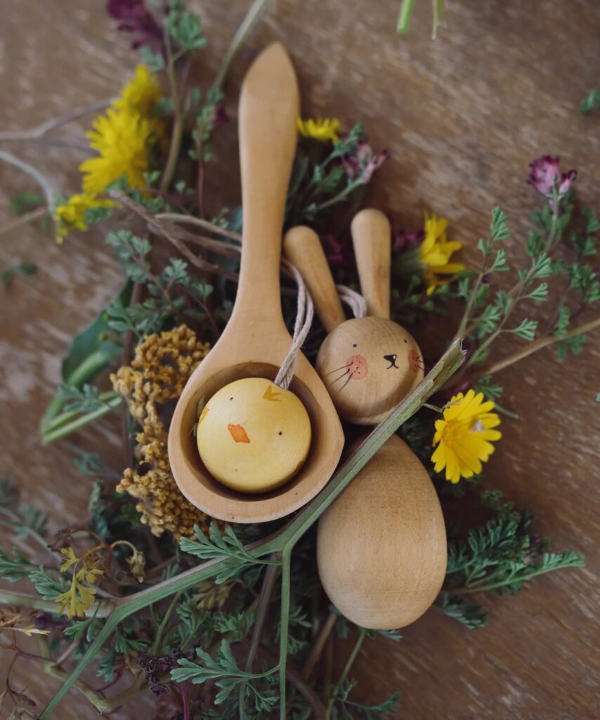 Junior Magazine Grapat Wooden Easter Hop & Peep, £10.60, Babipur