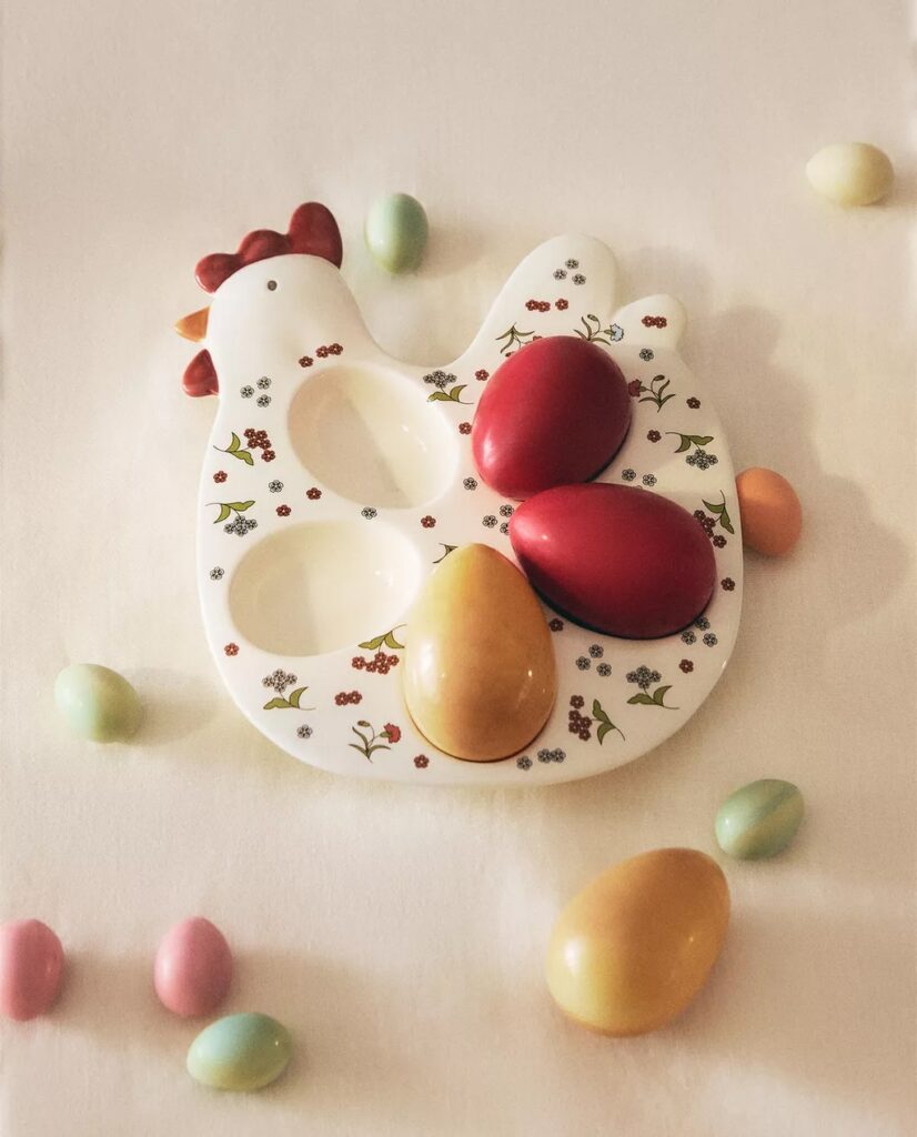 Junior Magazine Floral Hen Egg cup, £19.99, Zara Home