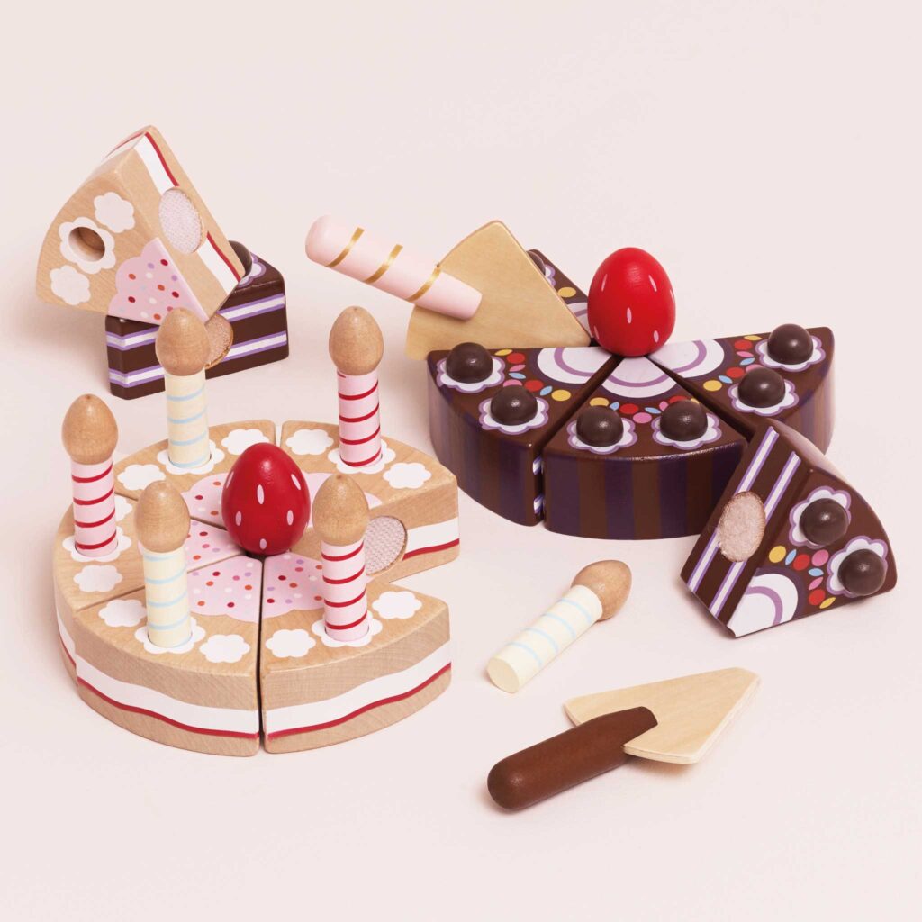 Junior Magazine These delicious cakes can be sliced into 6 generous portions with their clever velcro fastenings and cake slice – a touch of realism for that teddy bears’ picnic. We also love the vanilla birthday cake (coming soon) that has some chunky candles to last every birthday.