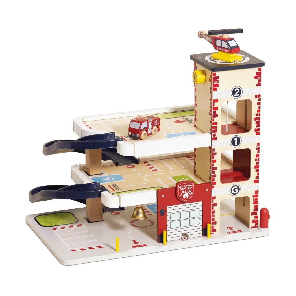 Junior Magazine From the working bell, wind up car lift, wood composite ramps, opening and closing emergency door, helipad and parking bays this Fire & Rescue Garage offers hours of fun.