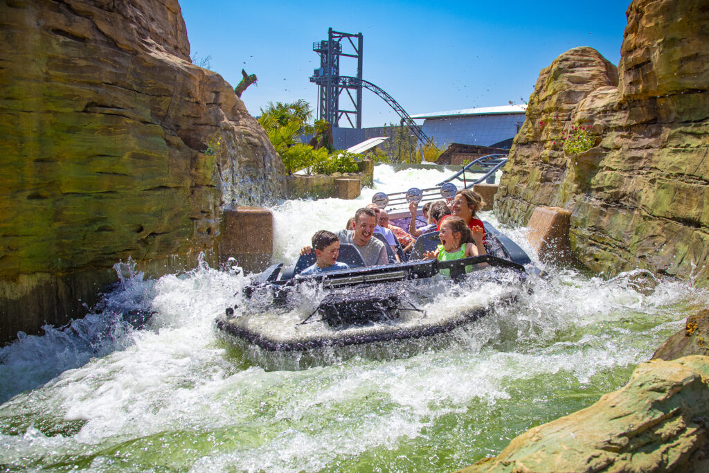 Junior Magazine Europe Futuroscope and Aquascope, France: Two themeparks, double the memories!