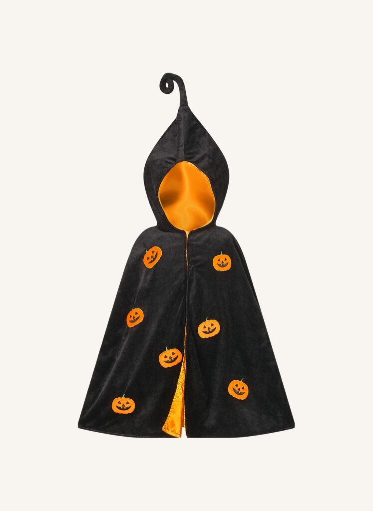 Junior Magazine Souza Pumpkin Cape, £35, Smallable