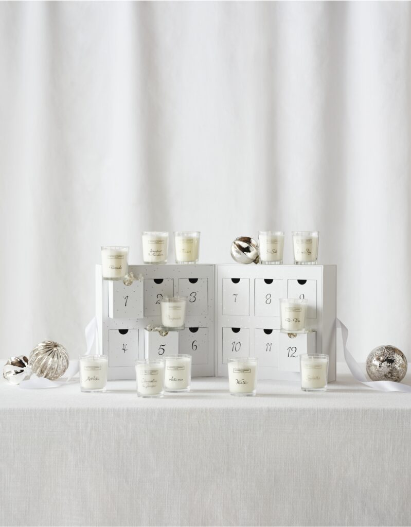 Junior Magazine Ideal for Candle Lovers