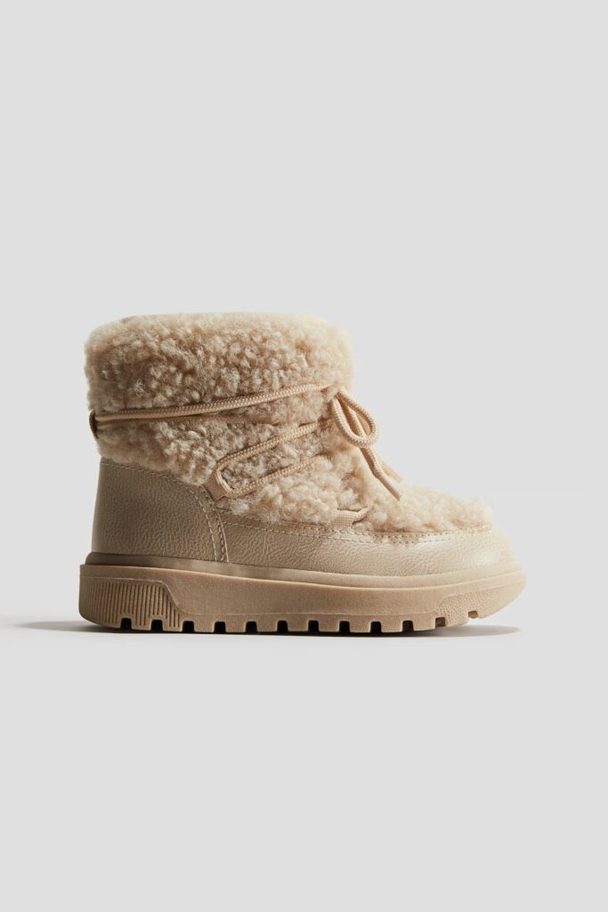 Junior Magazine Childrens Fashion Stylish Ski Wear & Snow Clothes for Children