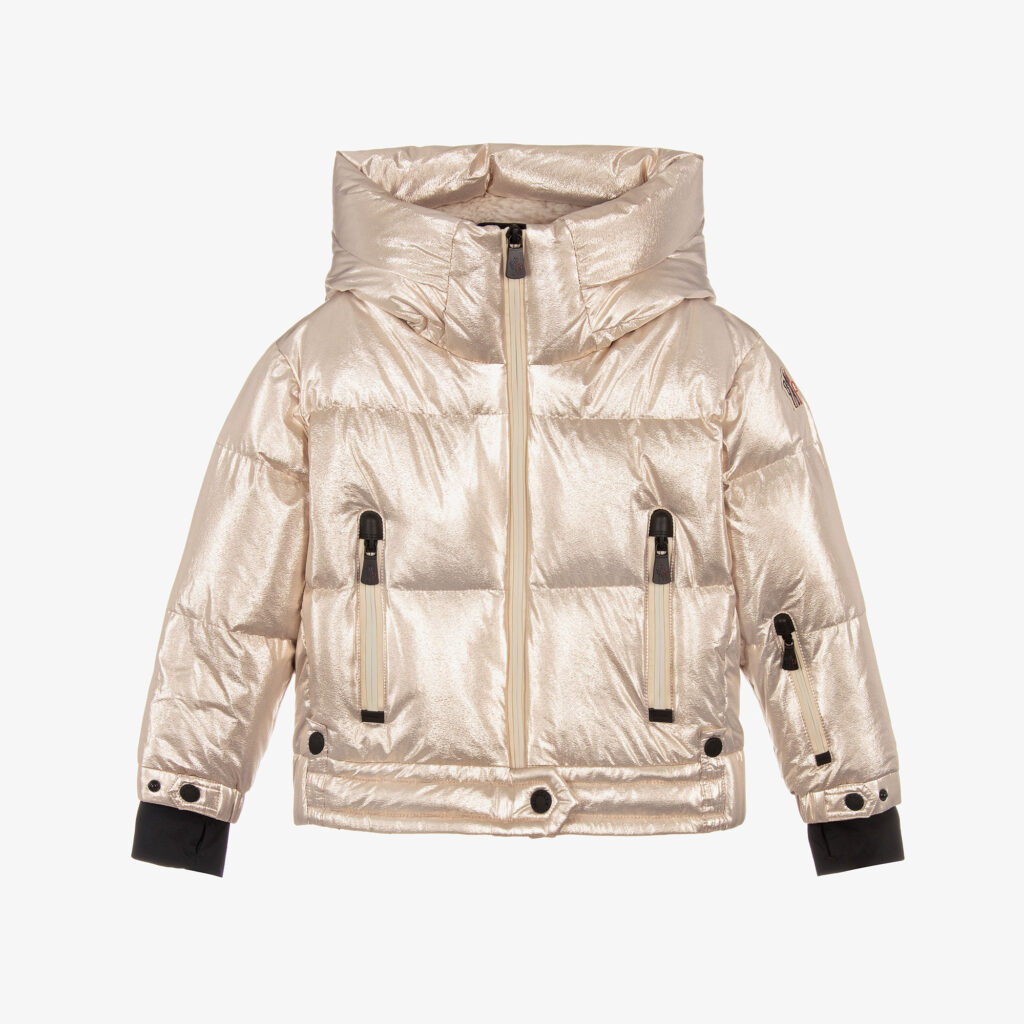 Junior Magazine Childrens Fashion Stylish Ski Wear & Snow Clothes for Children