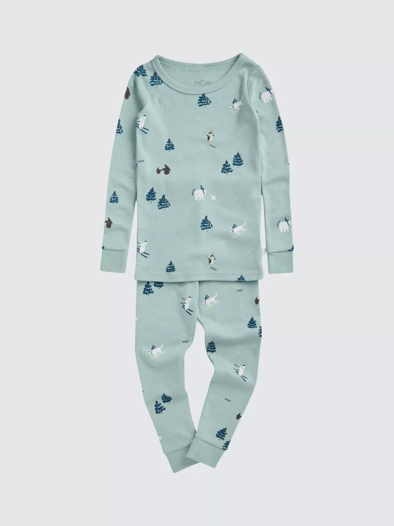 Junior Magazine Childrens Fashion Stylish Ski Wear & Snow Clothes for Children