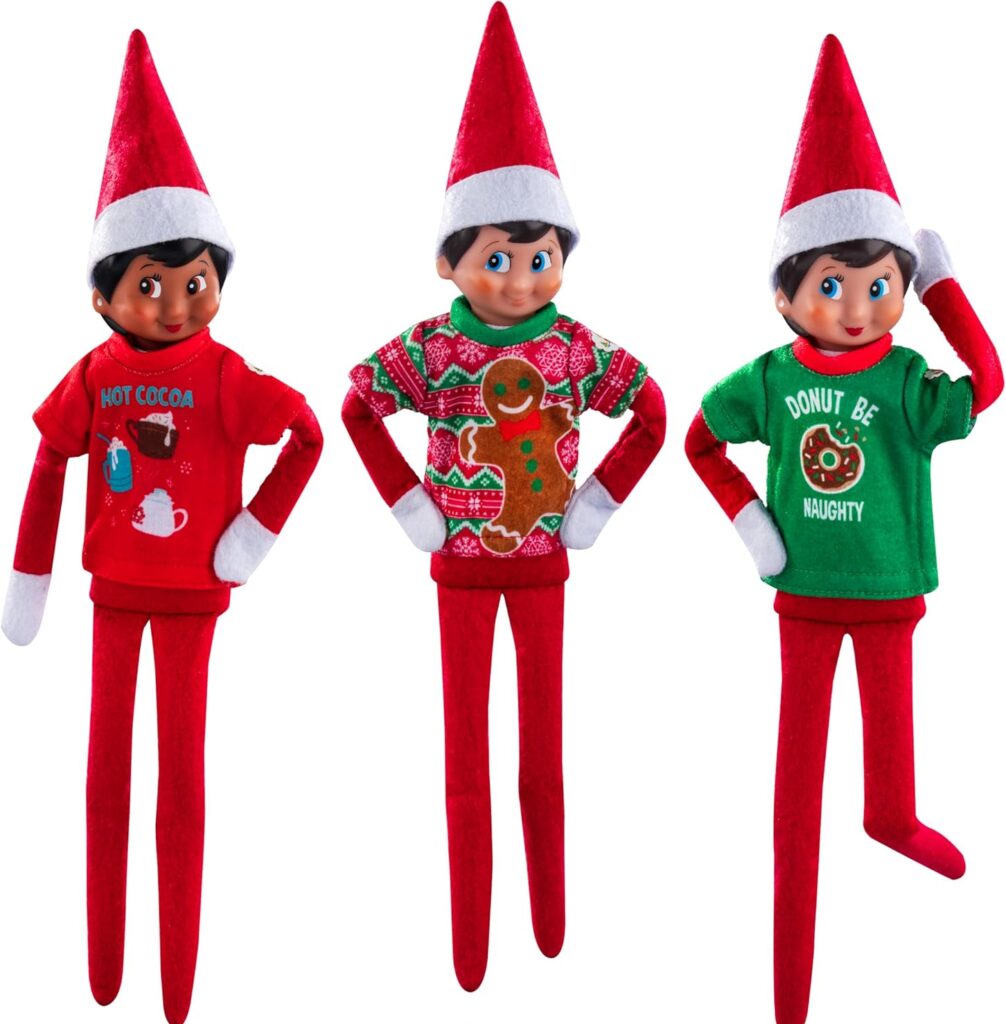 Junior Magazine Upgrade your elf instantly with a brand new tee. This set feature cool gingerbread, hot cocoa and donut designs that will offer maximum impact, for minimum effort. We love the cute suitcase that come with them too.