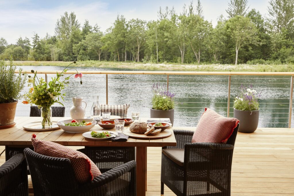 Junior Magazine Junior Travel Awards Winner: Best Eco Family Resort The Lakes by YOO, Cotswolds | Junior Travel Awards 2026
