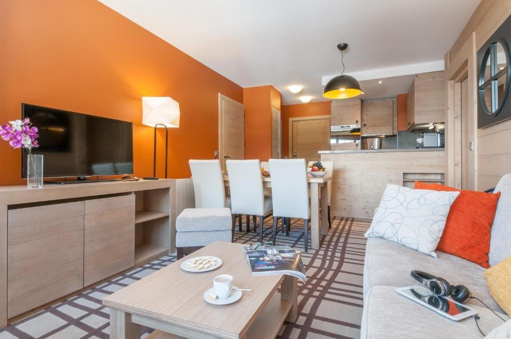 Junior Magazine Ski & Adventure Junior Roadtrip: A Luxury Family Ski Resort in Flaine