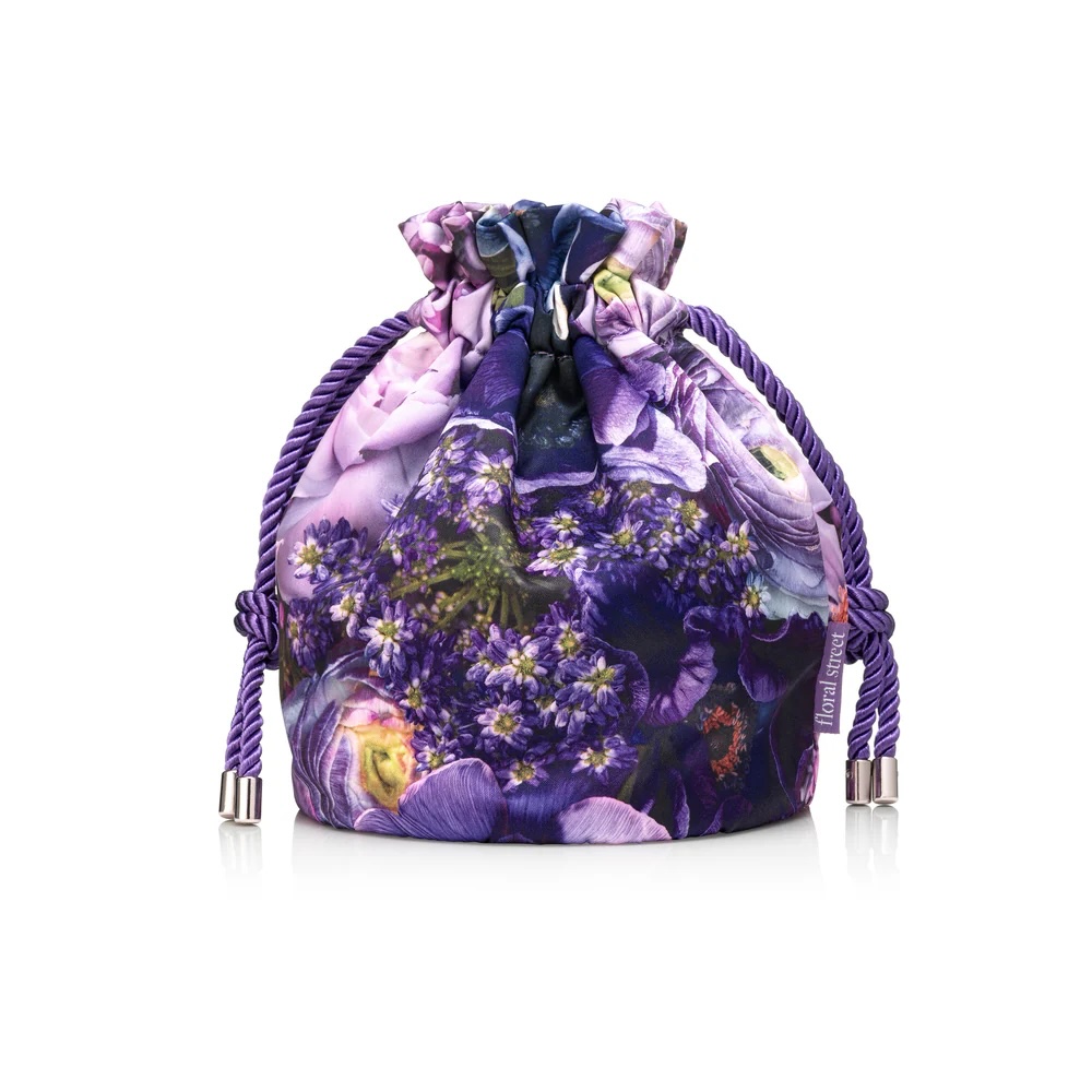 Junior Magazine Pop the Perfume in this add on: Drawstring Bag, £10, Floral Street