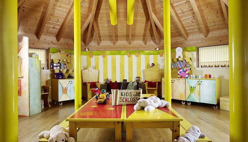 Junior Magazine Ski & Adventure Schlosshotel Fiss: What is the 5* Family Hotel in Tyrol really like?