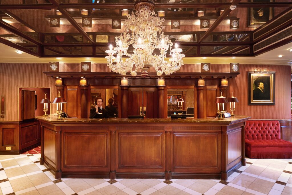 Junior Magazine Junior in London A ‘Royal’ Family Stay: The Rubens at the Palace, London with Kids