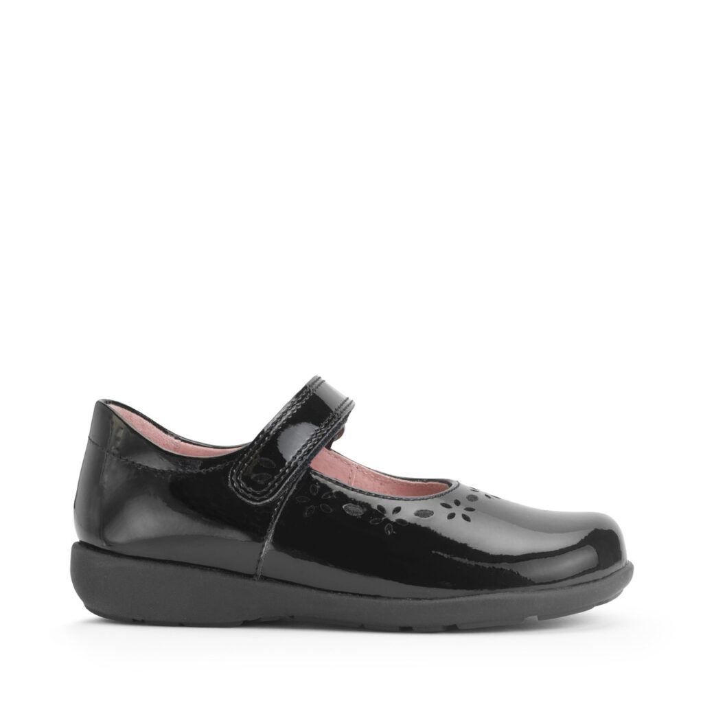Junior Magazine Back to School Best School Shoes – and Where to Buy Them!