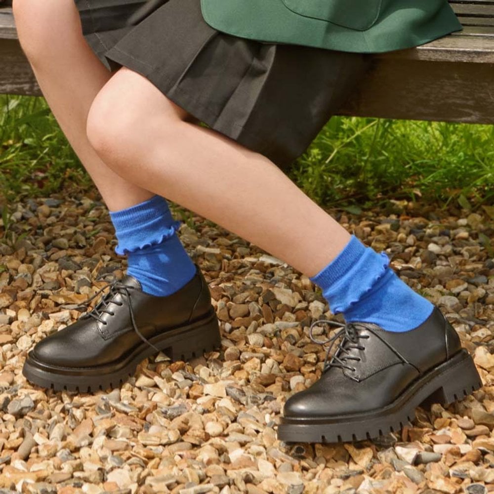 Junior Magazine Back to School Best School Shoes – and Where to Buy Them!